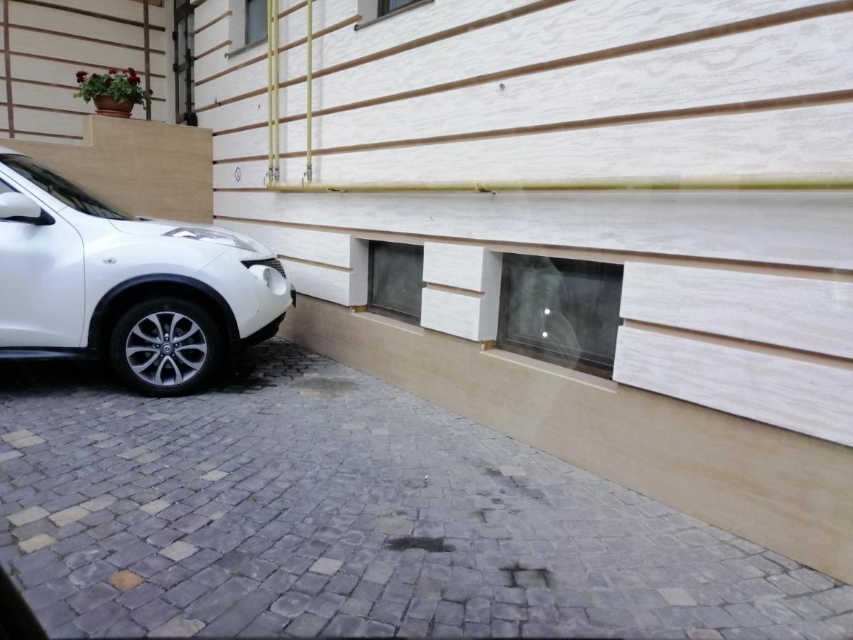 New !!! Modern Lux Apartment In The City Center With A Terrace 穆卡切沃 外观 照片