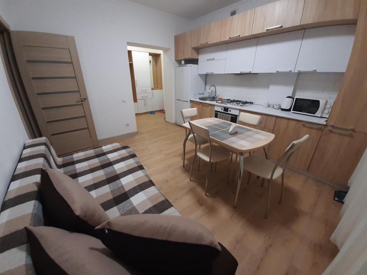 New !!! Modern Lux Apartment In The City Center With A Terrace 穆卡切沃 外观 照片